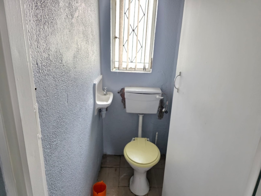 Commercial Property for Sale in Ravensmead Western Cape